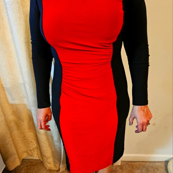 Dress - Picture 1 of 3